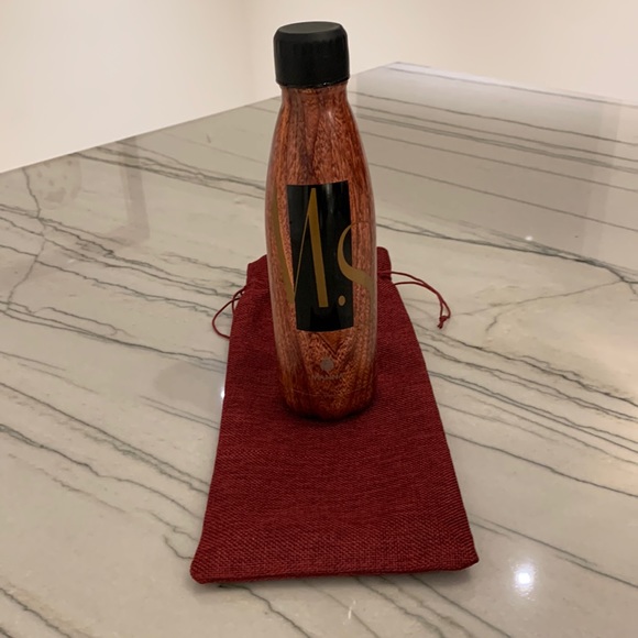 NWT Manna 17oz. Water Bottle - Monogrammed M.S. Vouge Brown Wood - Picture 3 of 13